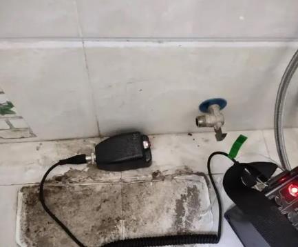 十堰屋顶漏水维修公司分享下卫生间漏水的危害及解决方法